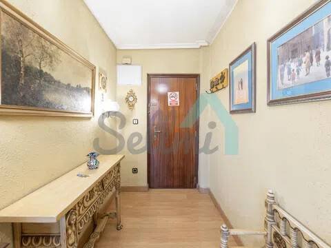 Piso de 80 m² en Oviedo