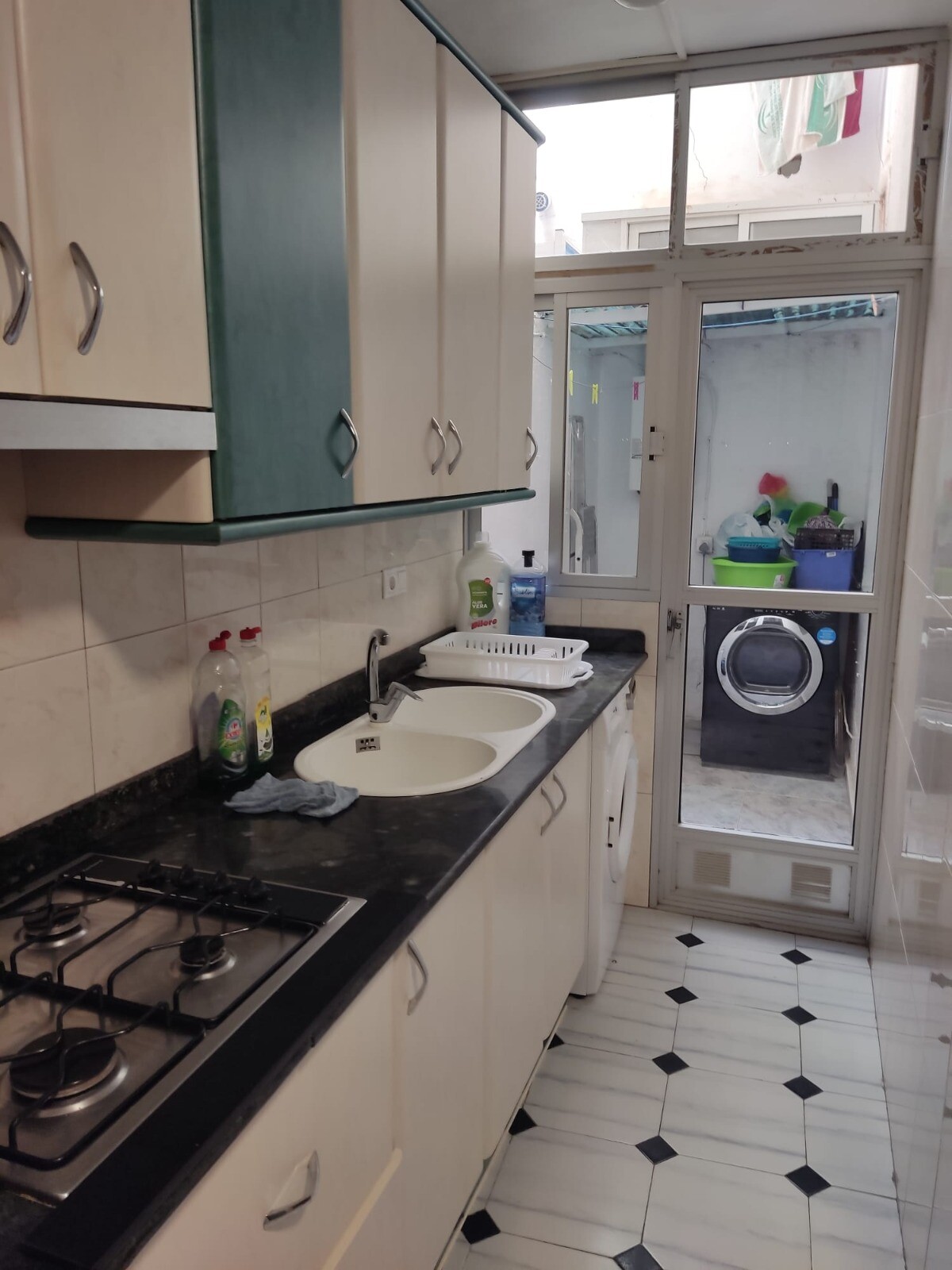 Piso de 90 m² en Almería
