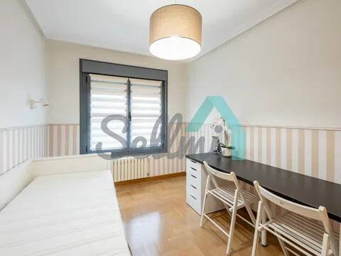 Flat 86 m² in Oviedo