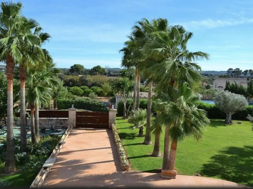 Casa de 250 m² en Muro