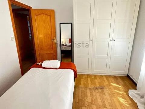 Chambre à louer, Ávila