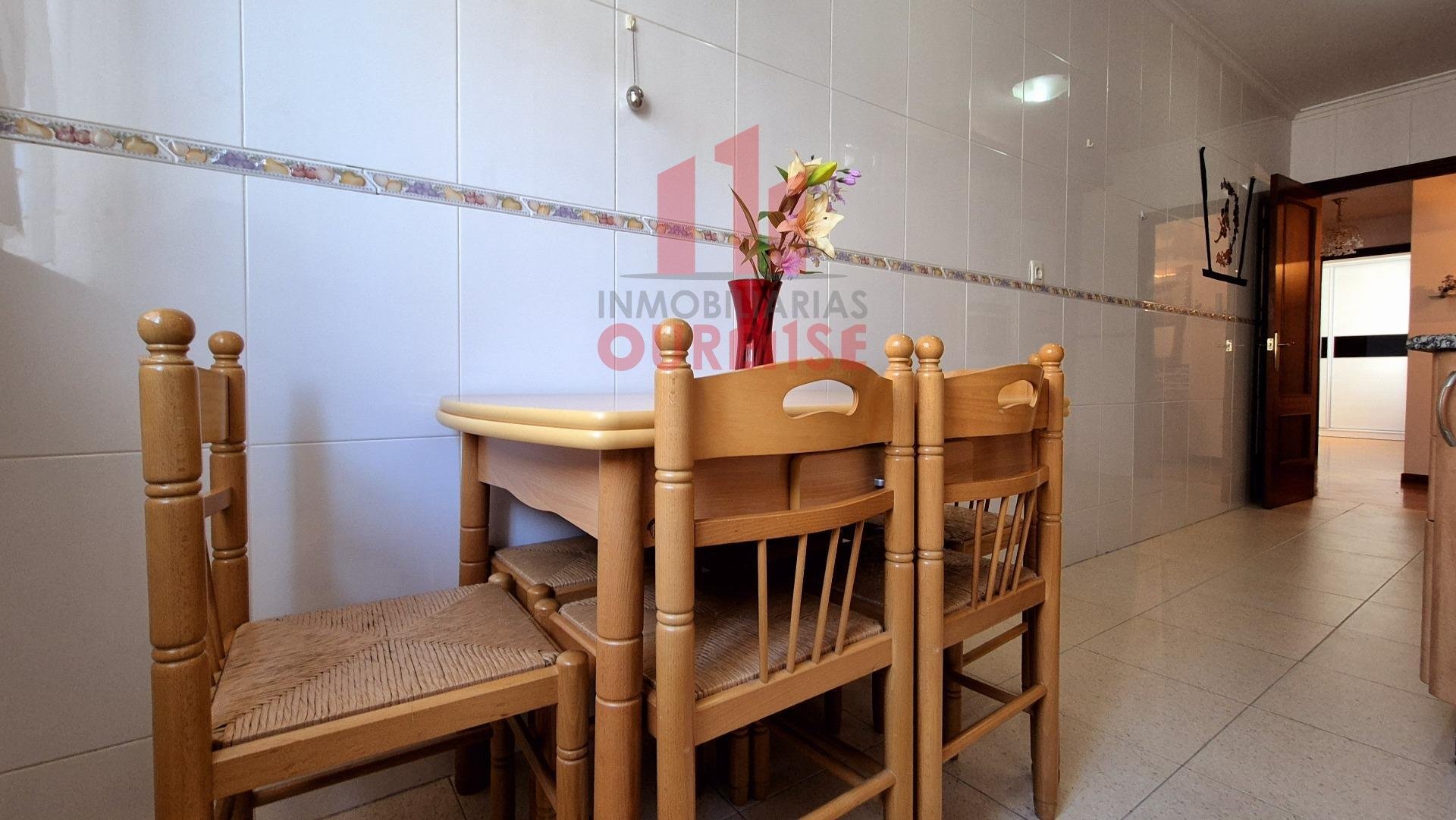 Piso de 93 m² en Ourense