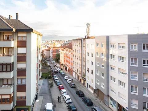 Piso de 90 m² en Santander