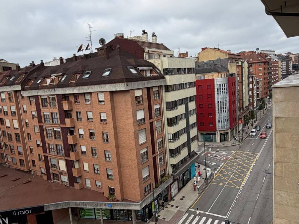 Wohnung 134 m² in Oviedo