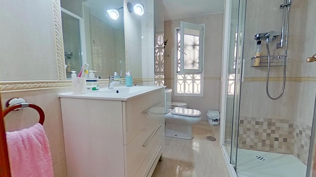 Habitación 70 m², Alicante