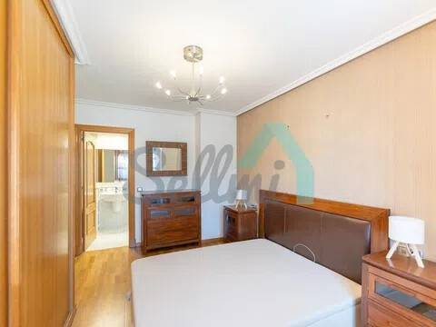 Pis de 117 m² a Oviedo