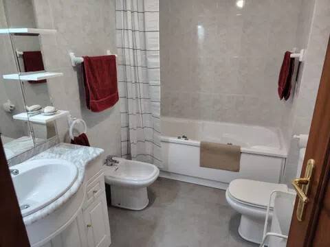 Wohnung 50 m² in Oleiros