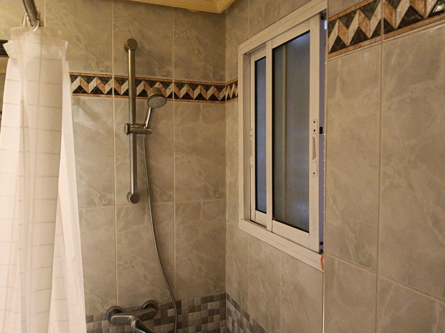 Piso de 85 m² en Zaragoza