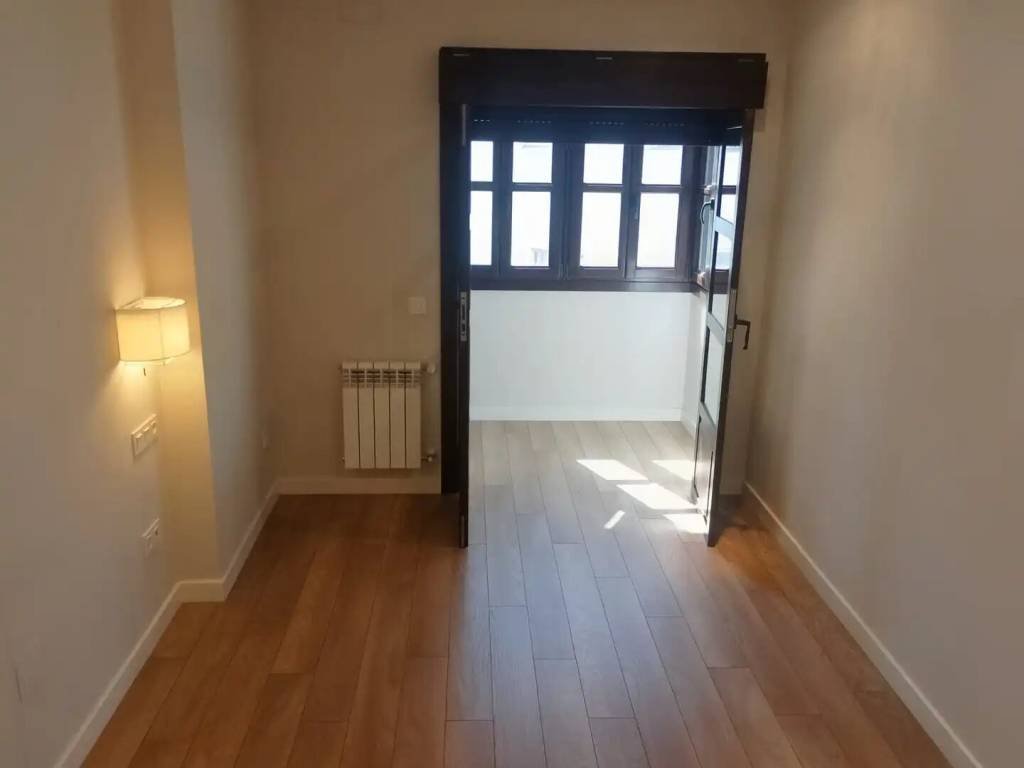 Piso de 100 m² en Oviedo