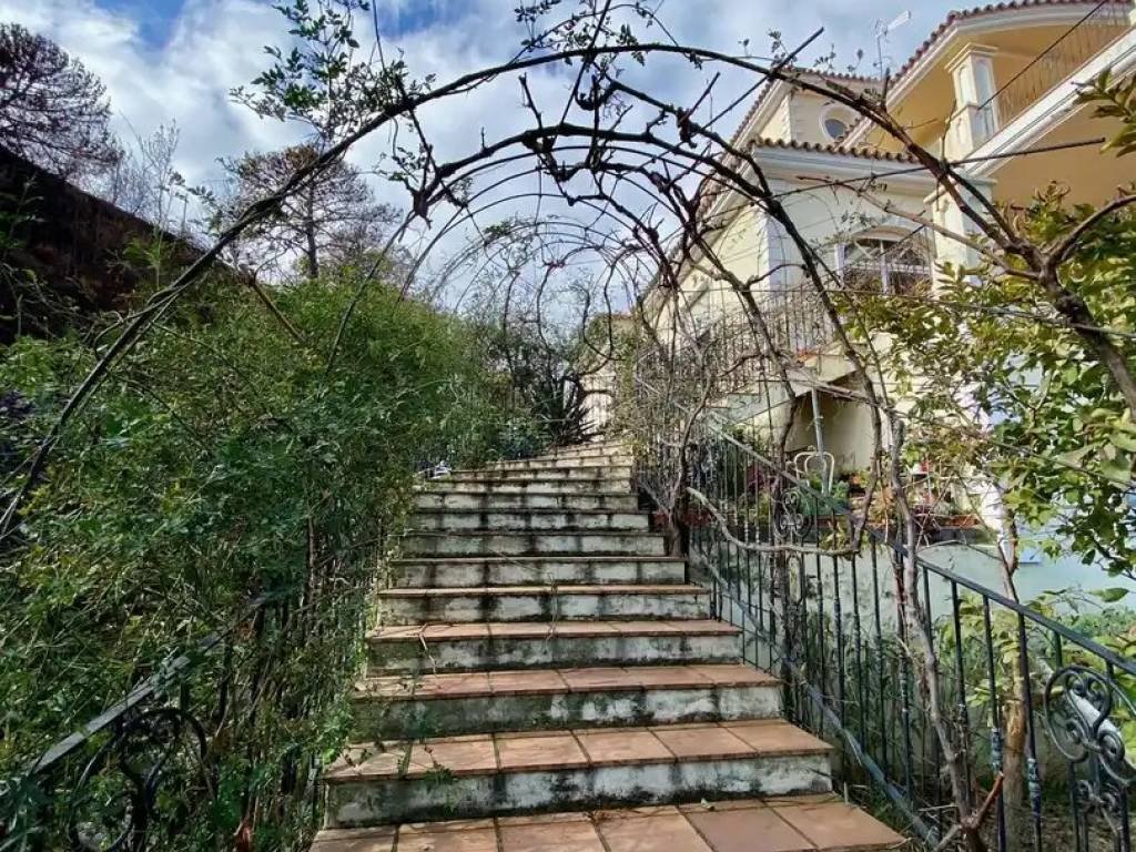 Casa de 800 m² en Estepona