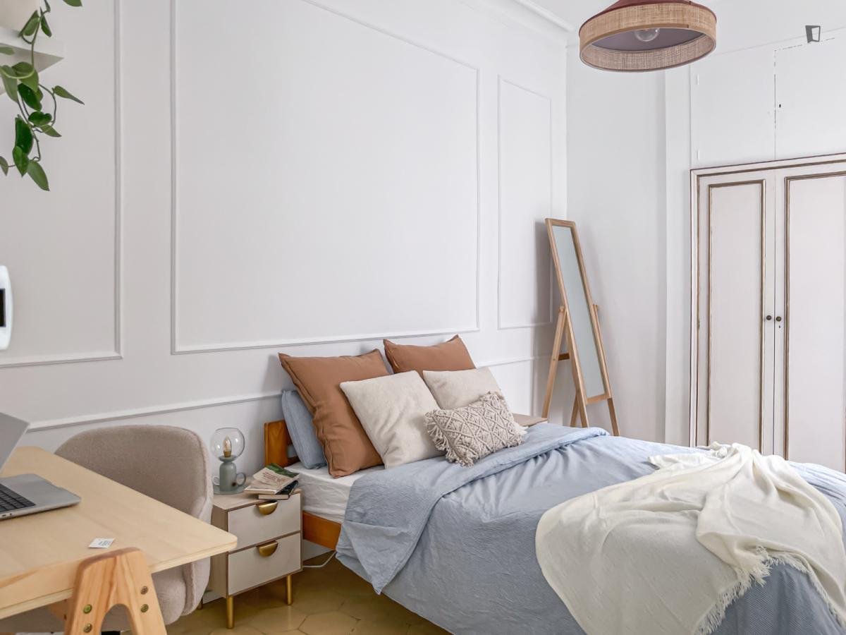 Room for rent, Barcelona