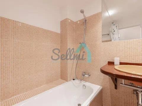 Piso de 84 m² en Oviedo