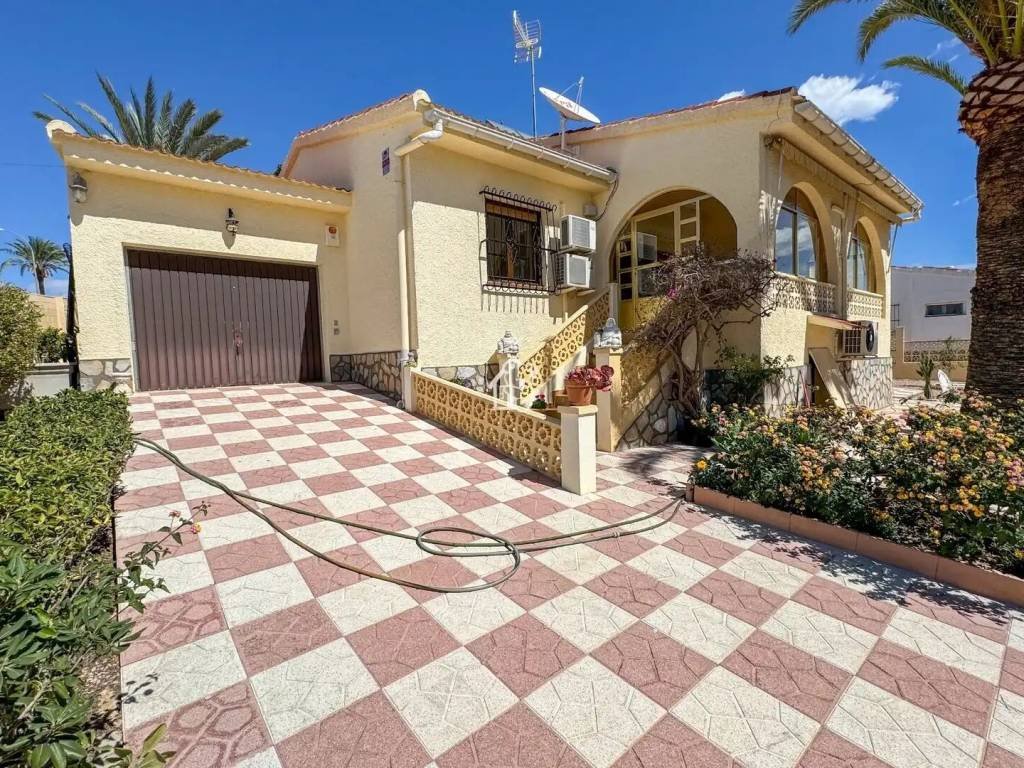 Casa de 1250 m² en Rojales