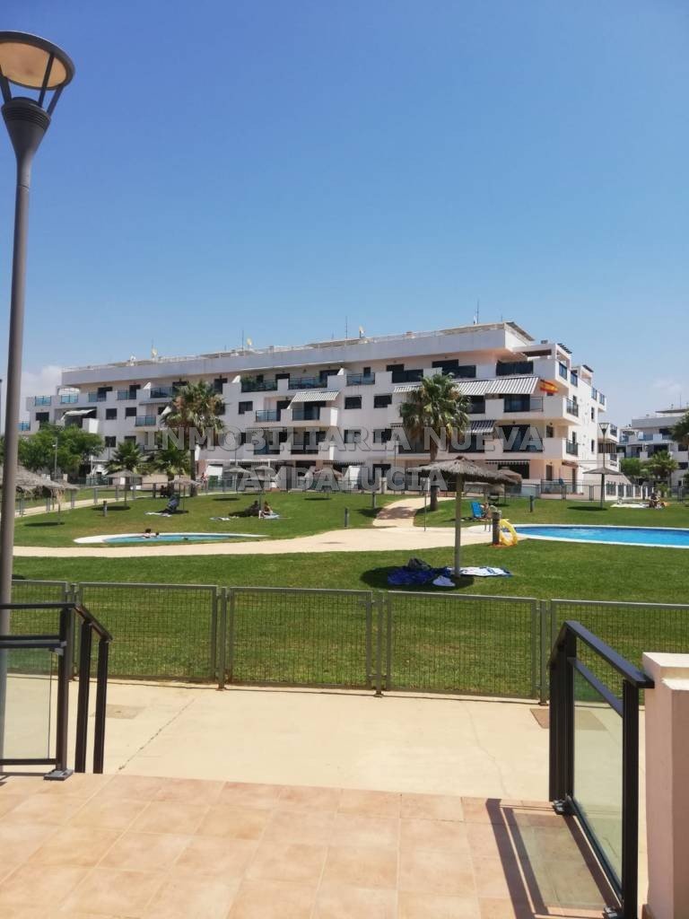 Piso de 60 m² en Almería