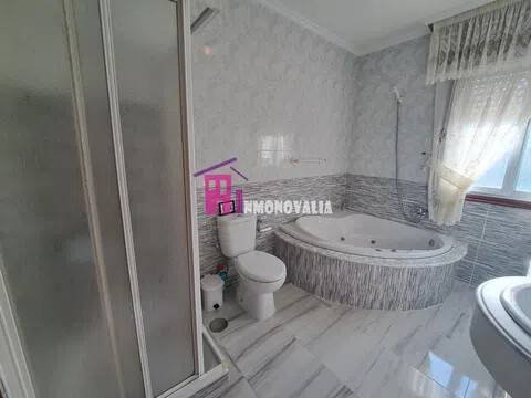 Casa de 270 m² en Moaña