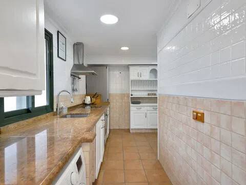 House 230 m² in Casares
