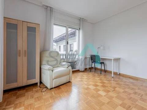 Piso de 153 m² en Oviedo