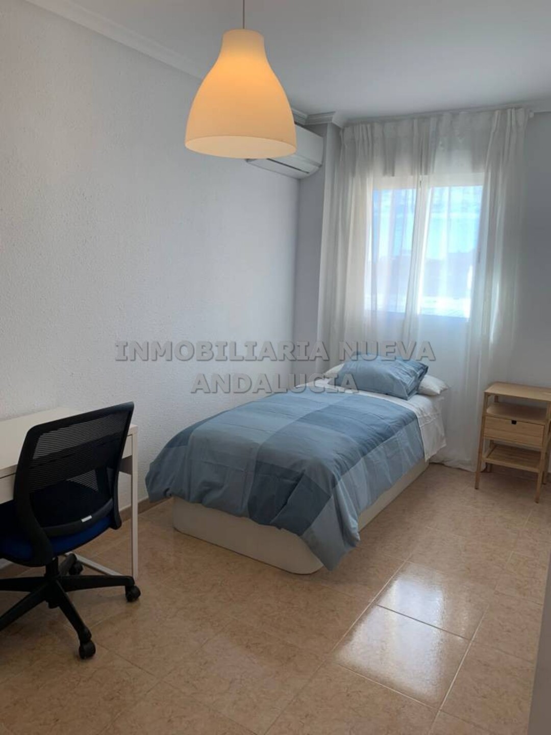 Piso de 90 m² en Almería