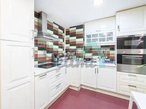 Piso de 80 m² en Oviedo