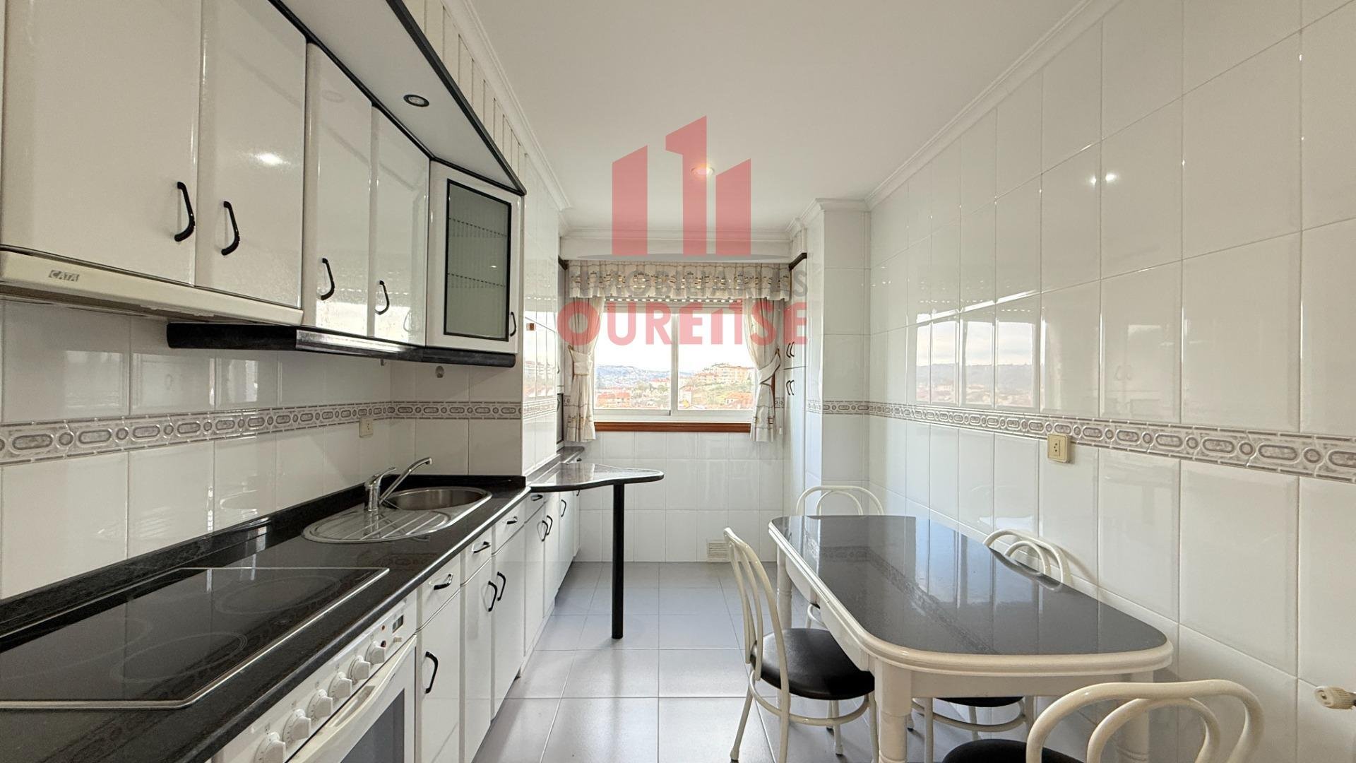 Appartement 82 m² à Ourense