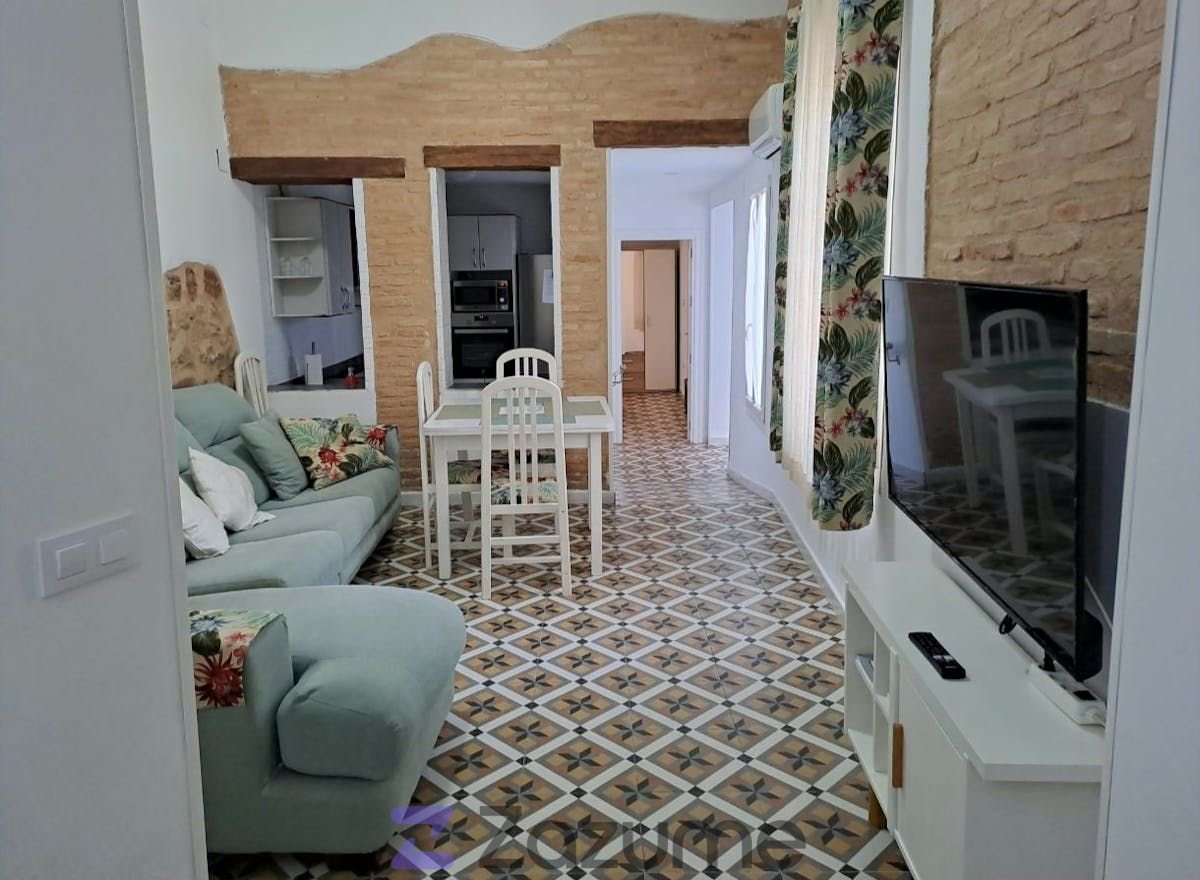 Piso de 90 m² en Linares