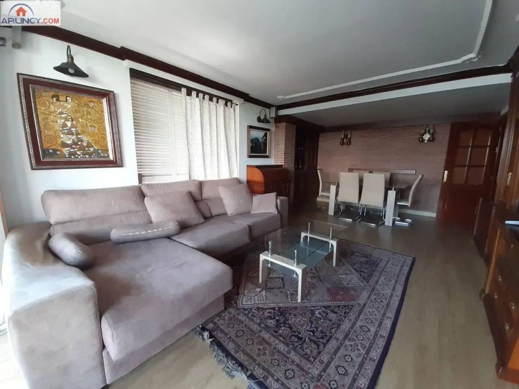 Piso de 120 m² en Sevilla