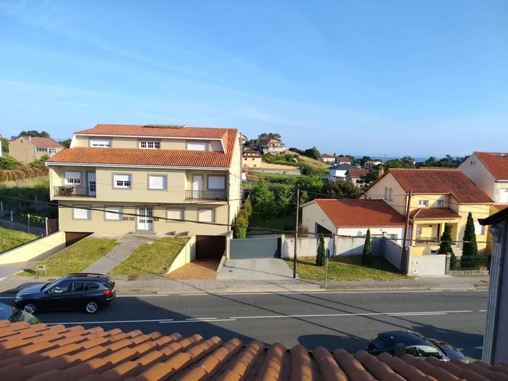 Piso de 100 m² en Ribeira