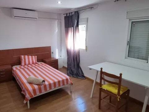 Habitación 110 m², Almería