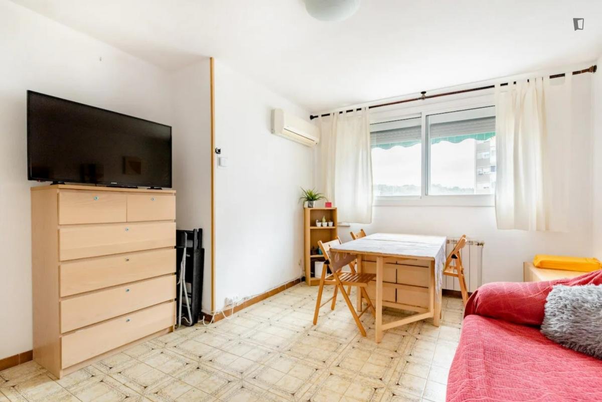 Habitació de lloguer, Badia del Vallès