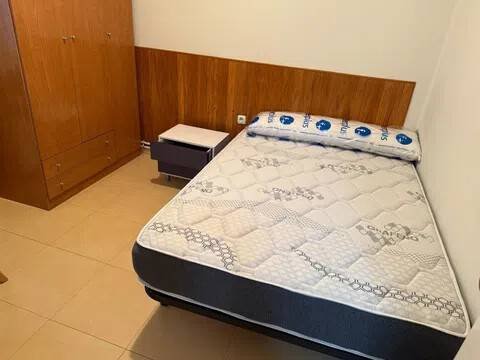 Habitación 140 m², Lérida