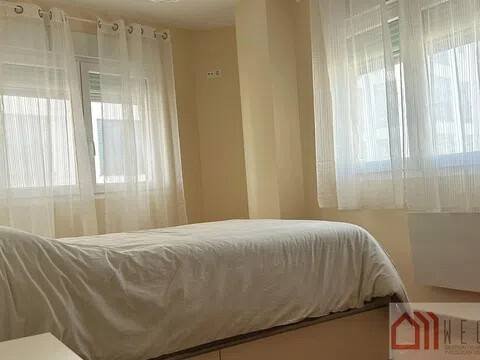 Piso de 65 m² en Ares