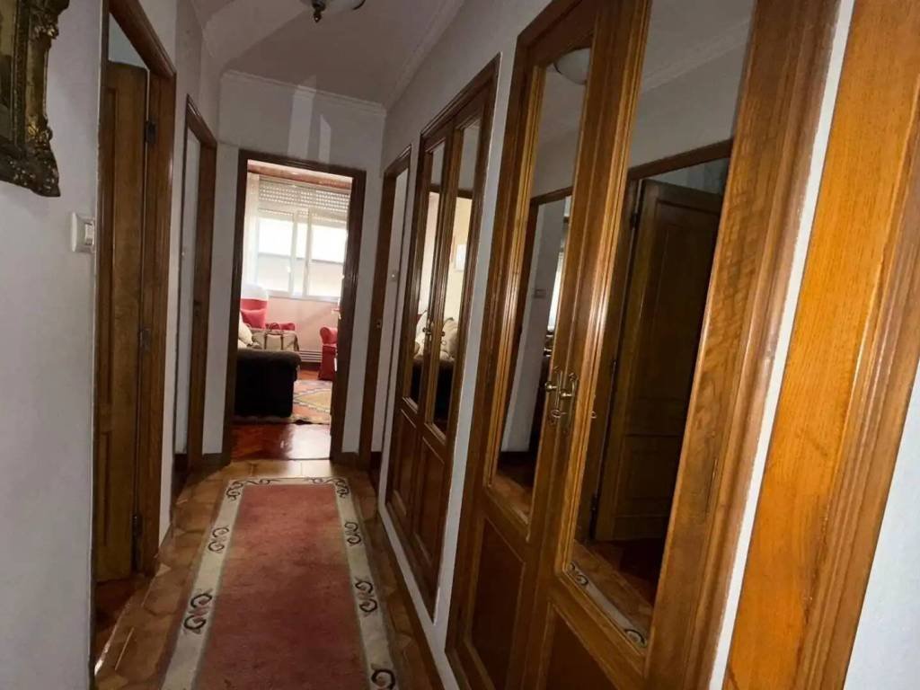 Piso de 80 m² en Ourense