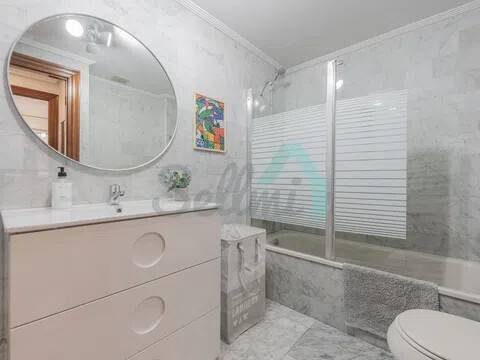 Piso de 49 m² en Oviedo