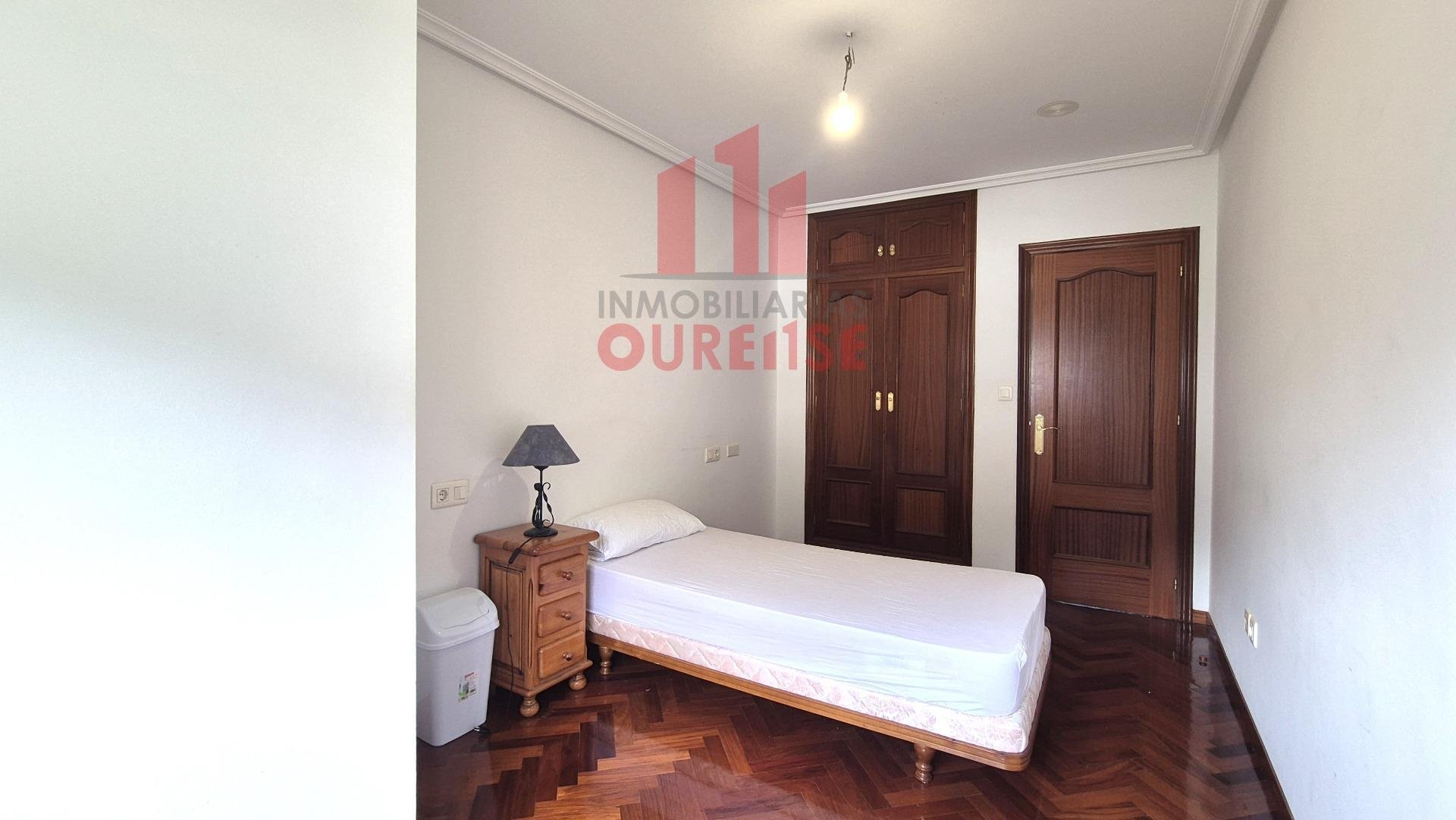 Piso de 115 m² en Ourense