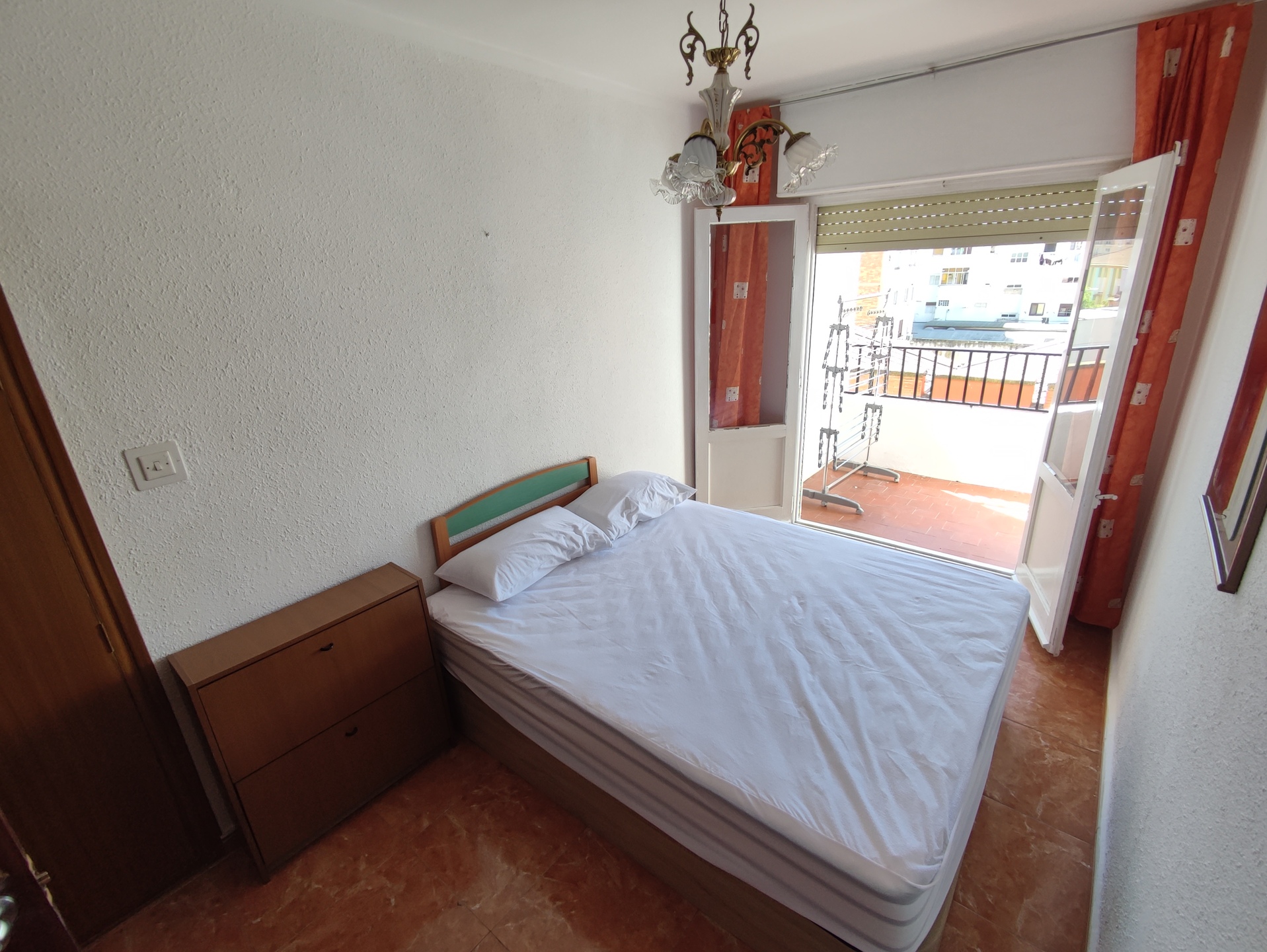 Habitación 85 m², Ejea de los Caballeros