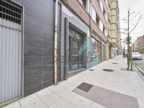 Piso de 86 m² en Oviedo