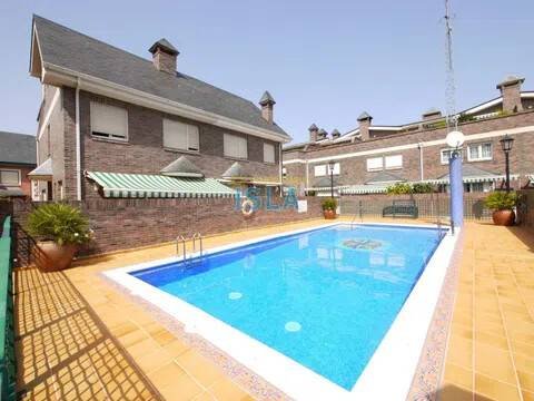 Piso de 200 m² en Laredo