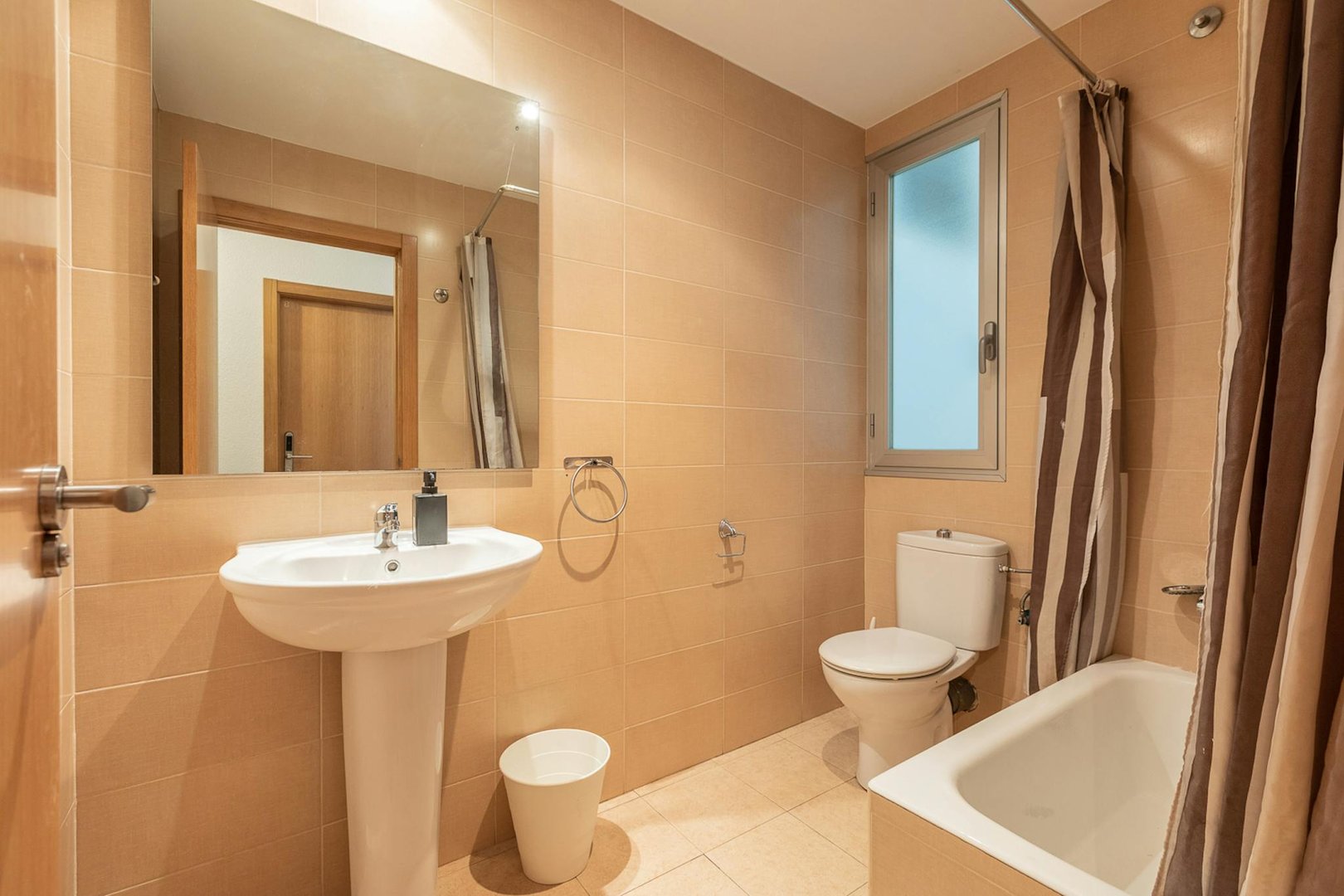 Habitación 350 m², Valencia
