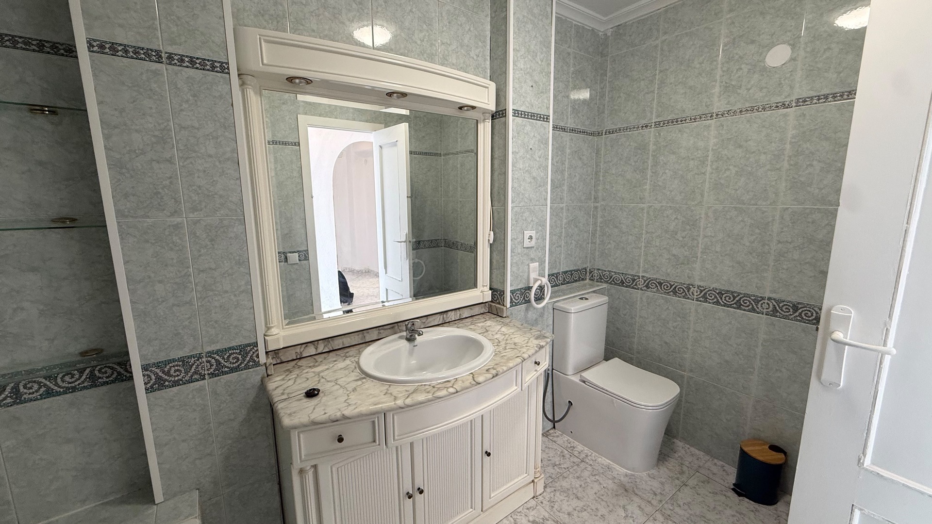 Piso de 80 m² en Sax