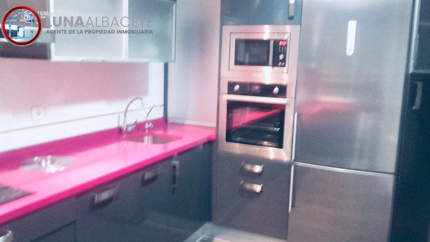Piso de 235 m² en Albacete