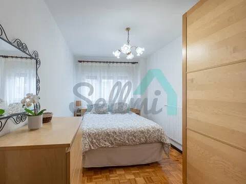 Piso de 57 m² en Oviedo