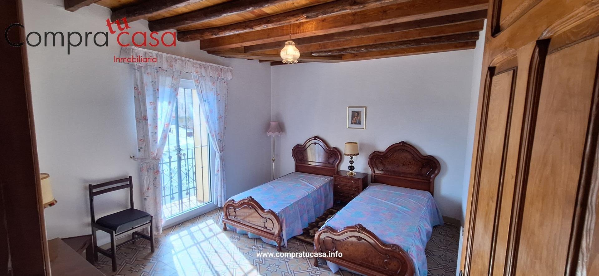 Casa de 561 m² a Espirdo