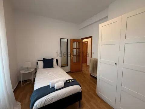 Chambre à louer, Ávila