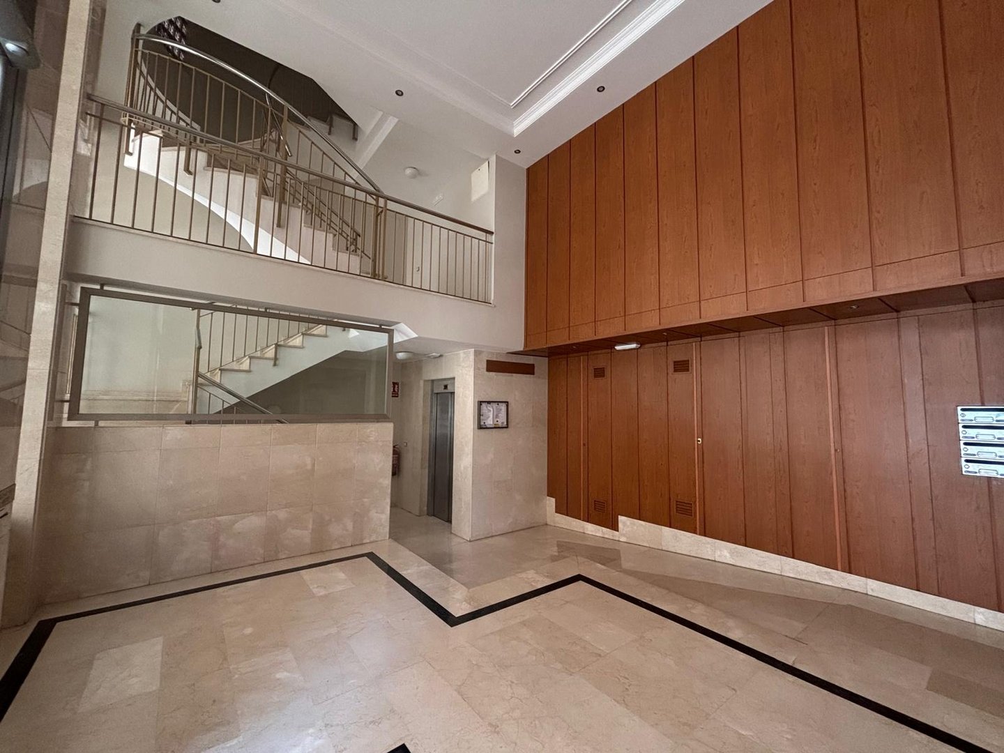 Piso de 140 m² en Granada