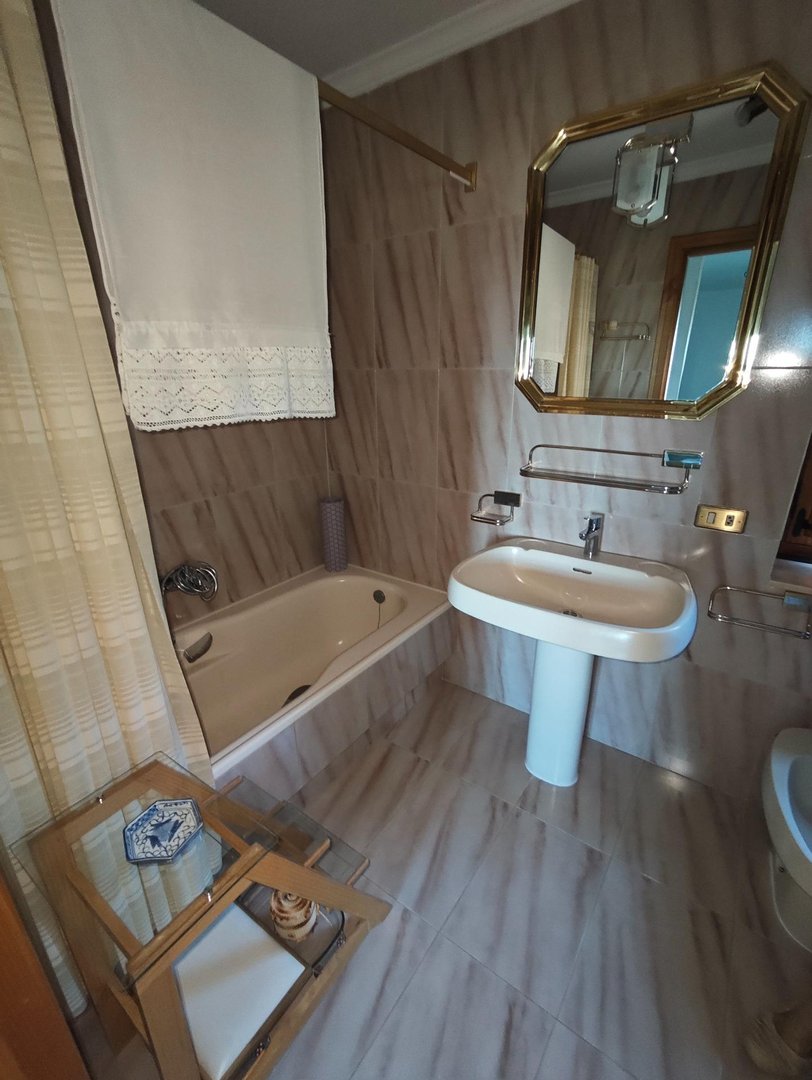 Haus 186 m² in Toral de los Vados