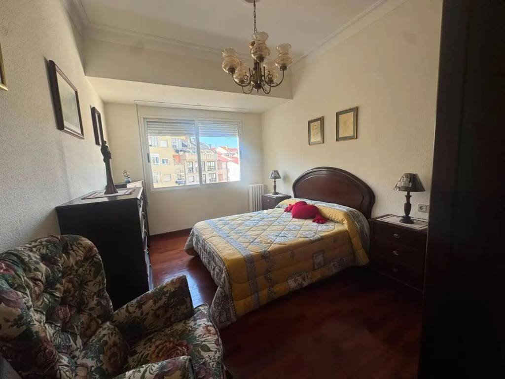 Piso de 121 m² en Ourense