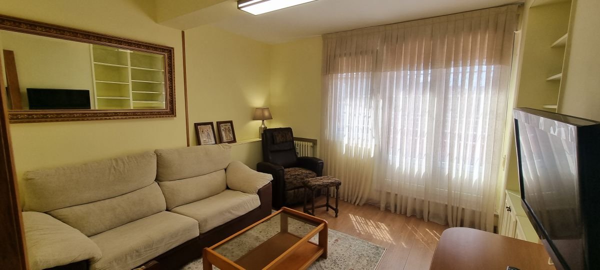 Piso de 95 m² en Oviedo