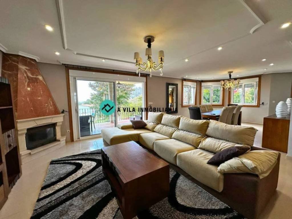 Casa de 530 m² en O Rosal