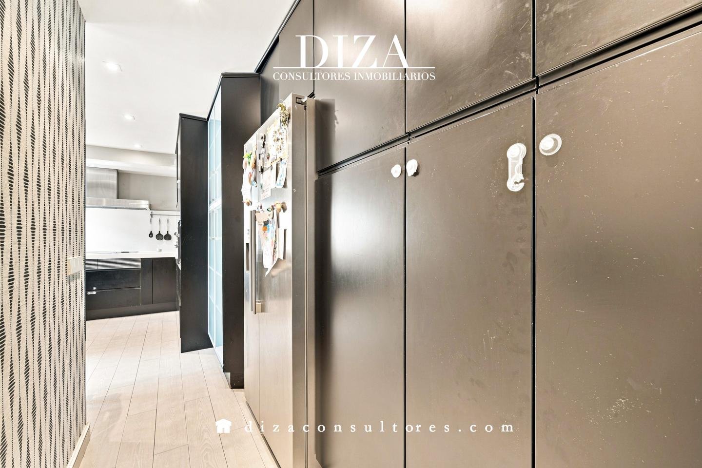 Wohnung 192 m² in Madrid