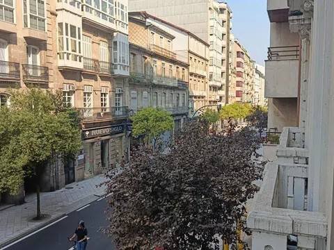 Piso de 150 m² en Ourense